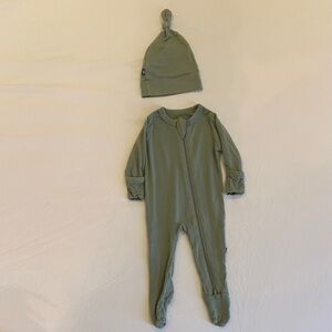 Kyte BABY Sage Green Onesie and Hat Set